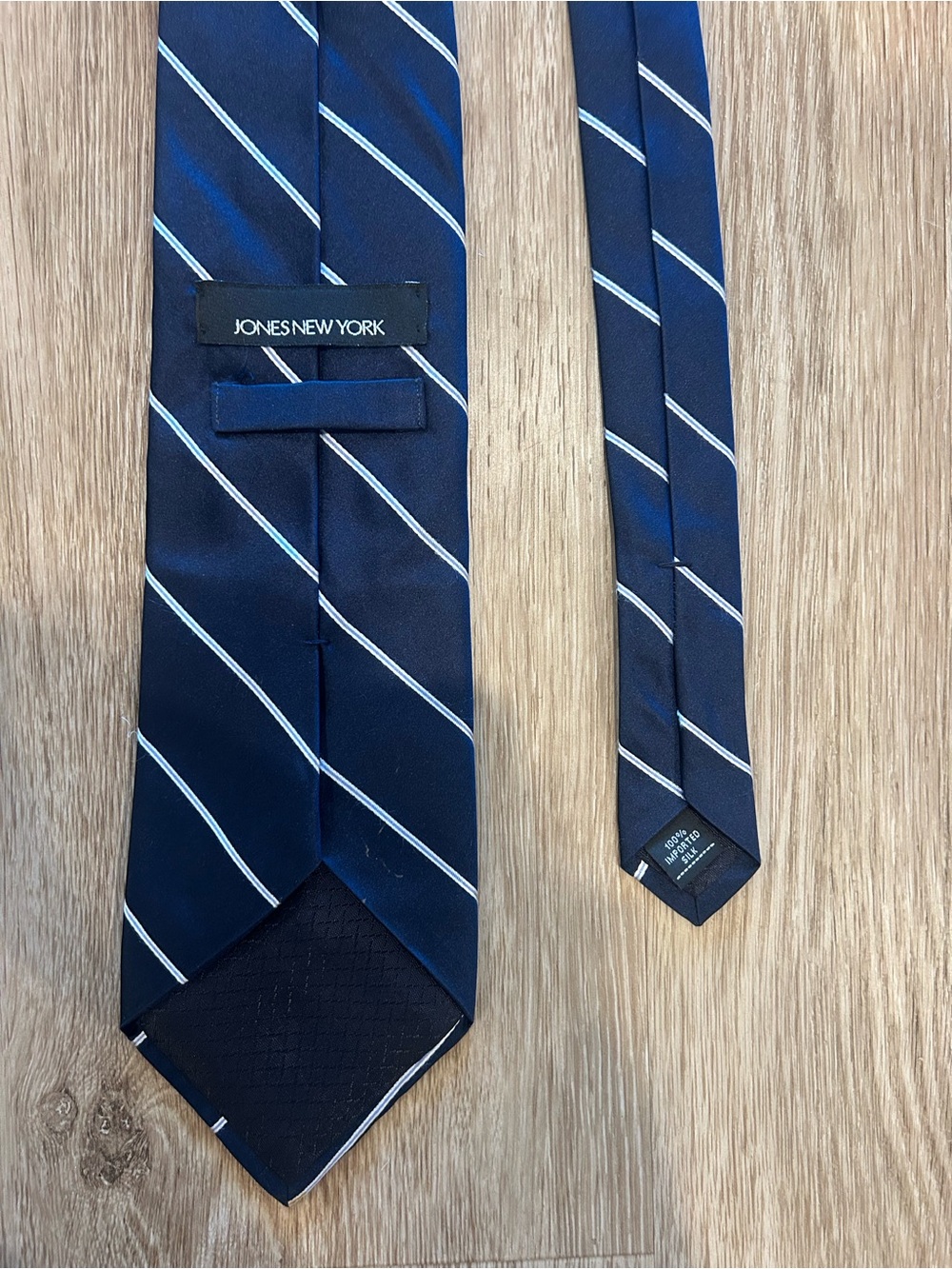 Assorted Striped Silk Tie Collection of many colors - Picture 14 of 14